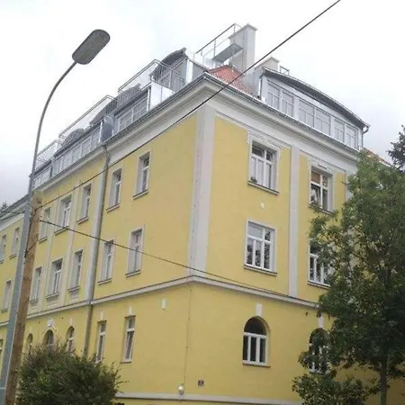 Dominik *
